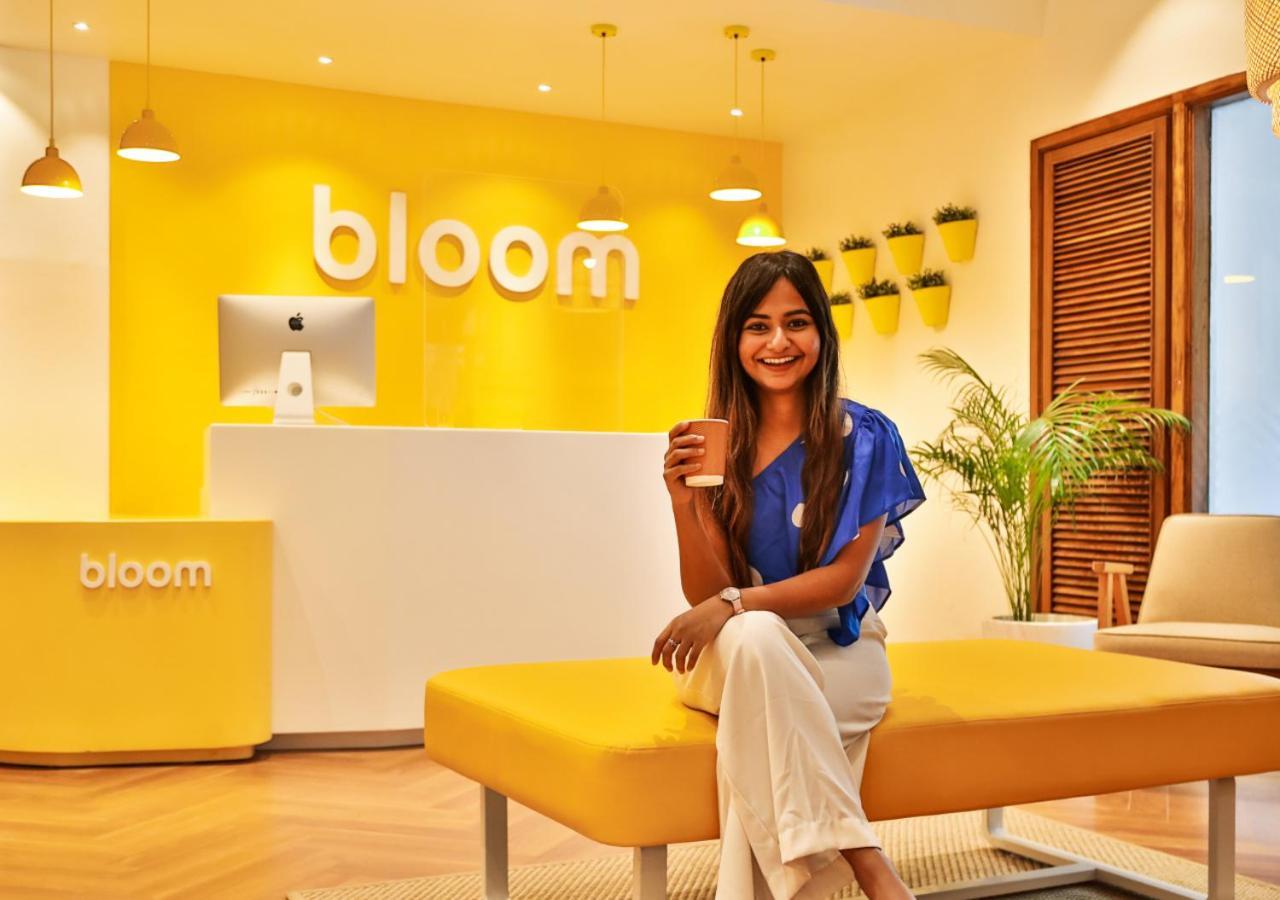 Bloom Hotel - Juhu Bombay Esterno foto